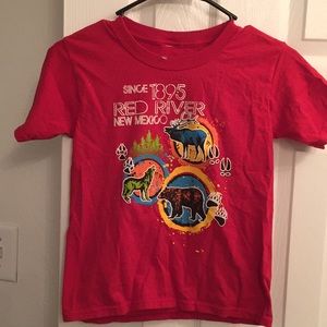 Boys Short Sleeve T-shirt. Size small